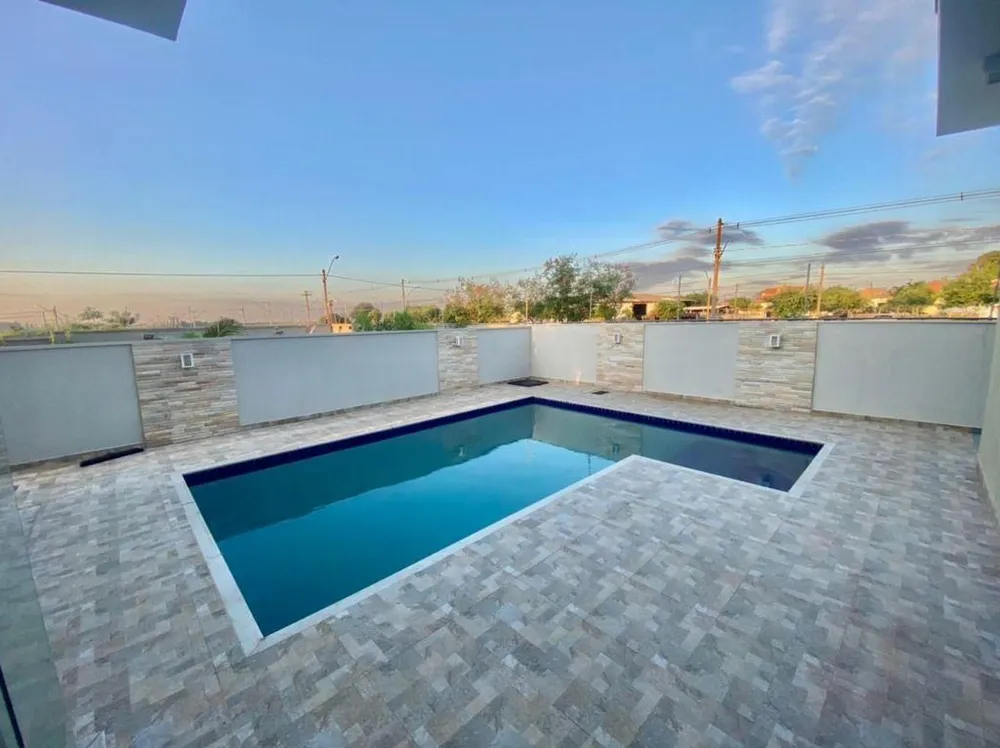 Casa, 3 quartos, 294 m² - Foto 1