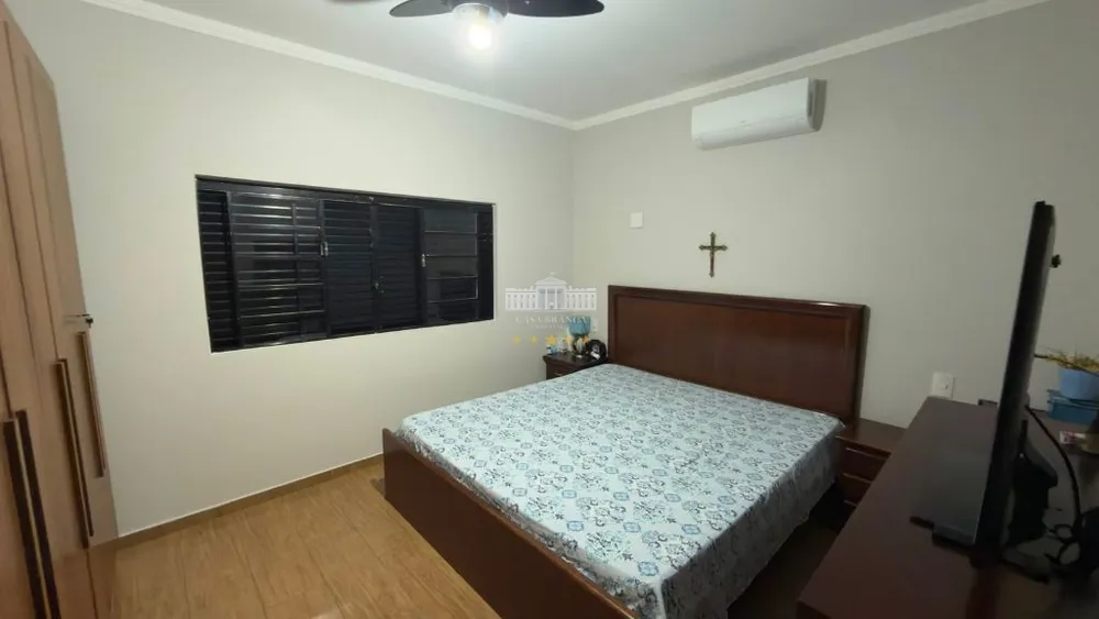 Casa, 4 quartos, 309 m² - Foto 2