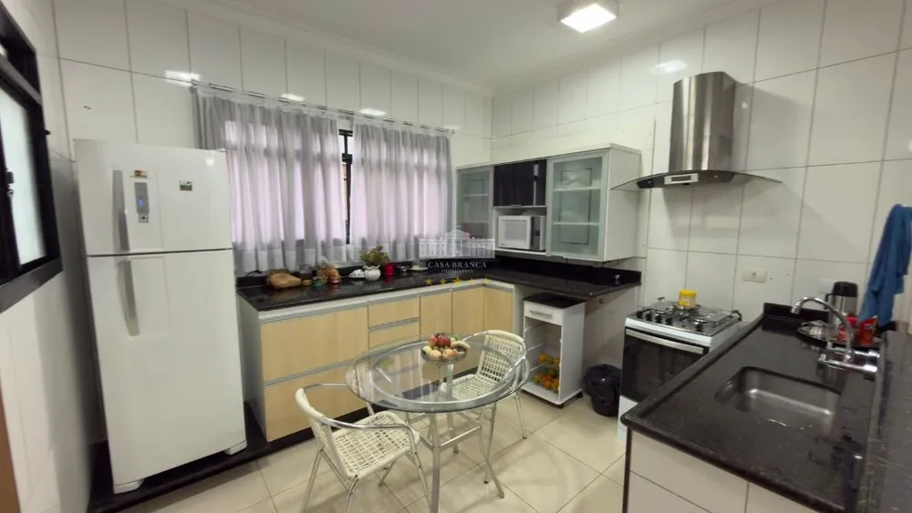 Casa, 4 quartos, 309 m² - Foto 1