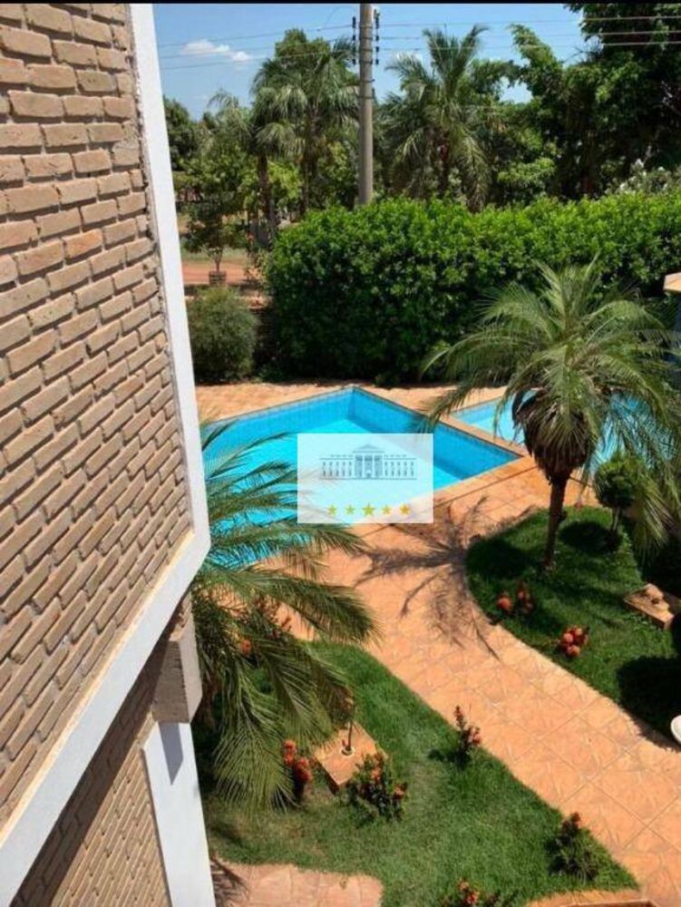 Fazenda à venda com 2 quartos, 160m² - Foto 1