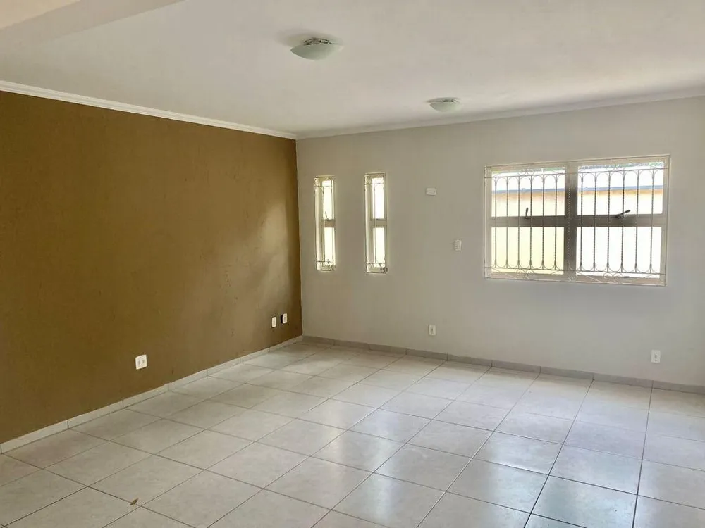 Casa, 3 quartos, 165 m² - Foto 1