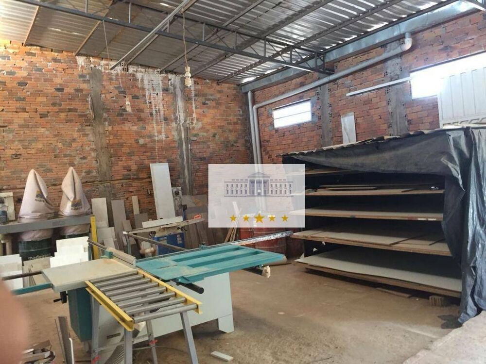 Depósito-Galpão-Armazém à venda, 250m² - Foto 1