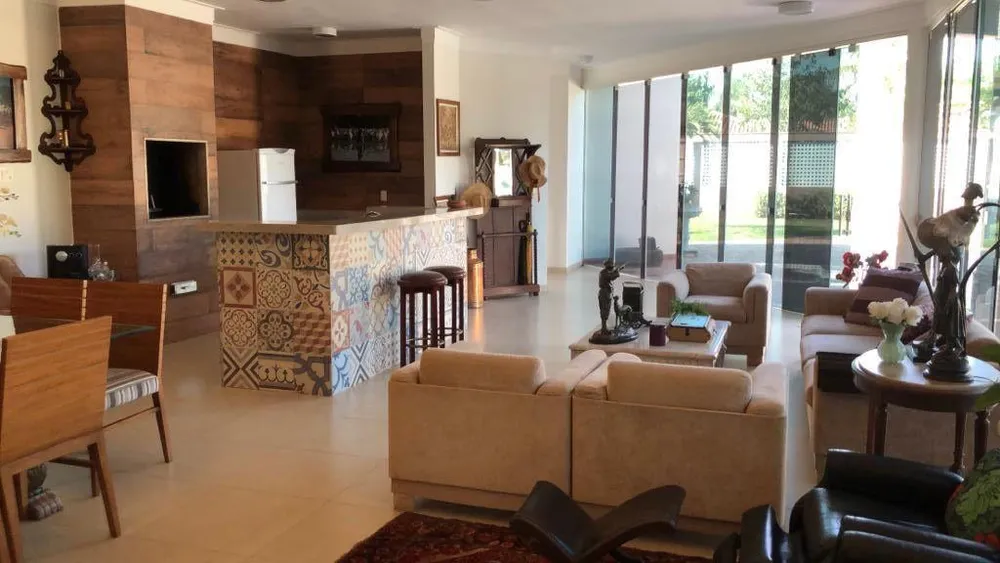 Chácara, 3 quartos, 1221 m² - Foto 2
