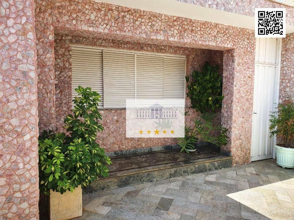 Casa à venda com 4 quartos, 350m² - Foto 1