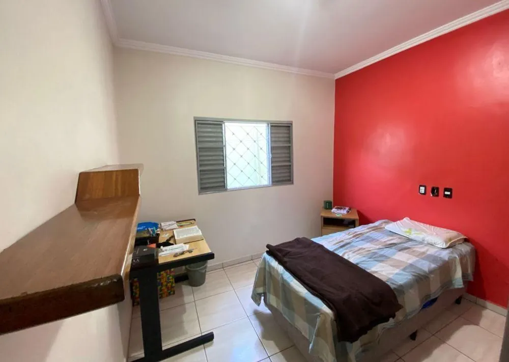 Casa, 3 quartos, 181 m² - Foto 1