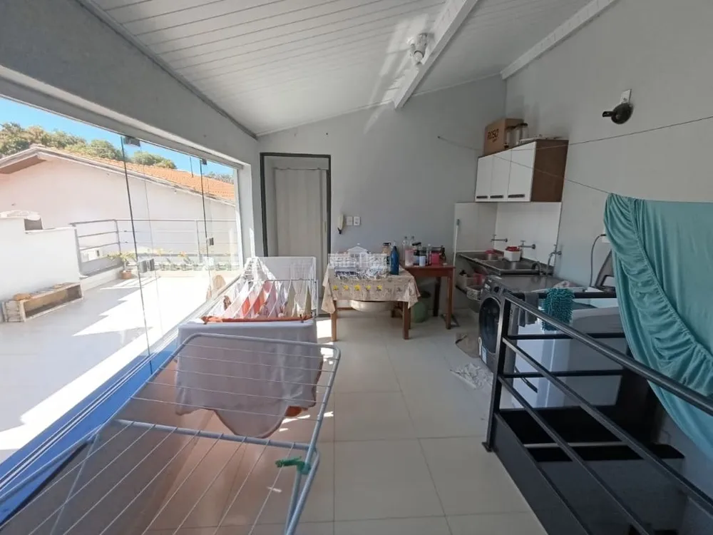 Casa, 3 quartos, 213 m² - Foto 2