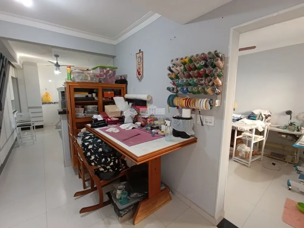 Casa, 3 quartos, 213 m² - Foto 3