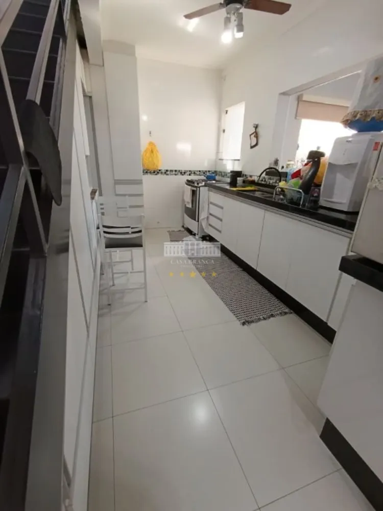 Casa, 3 quartos, 213 m² - Foto 4