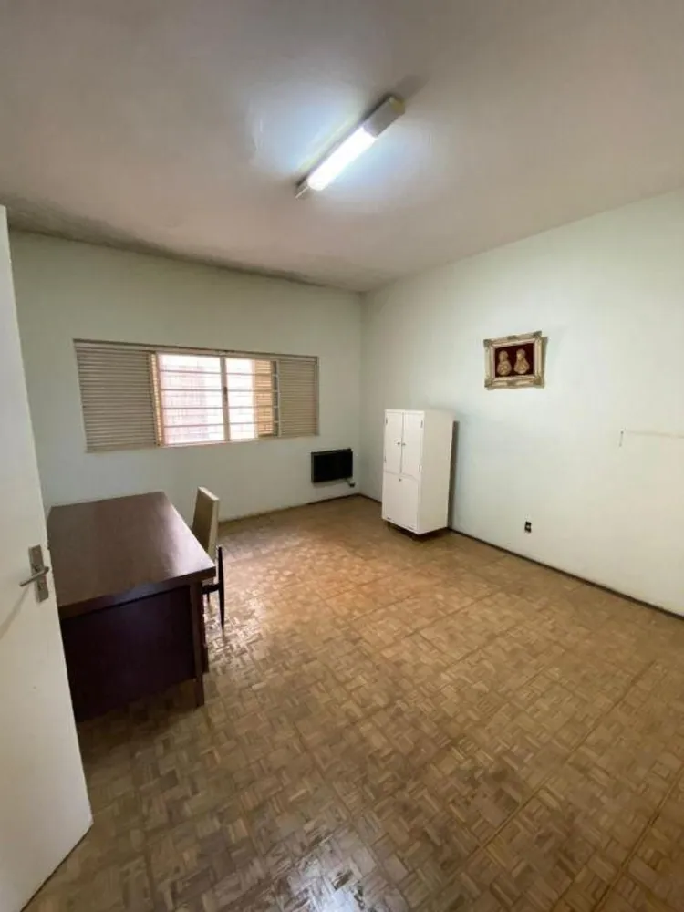 Sobrado, 4 quartos, 670 m² - Foto 1