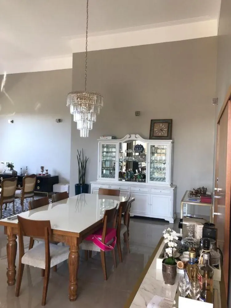Casa, 3 quartos, 237 m² - Foto 1