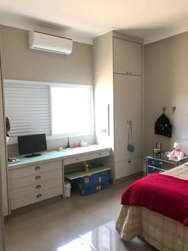 Casa, 3 quartos, 237 m² - Foto 2