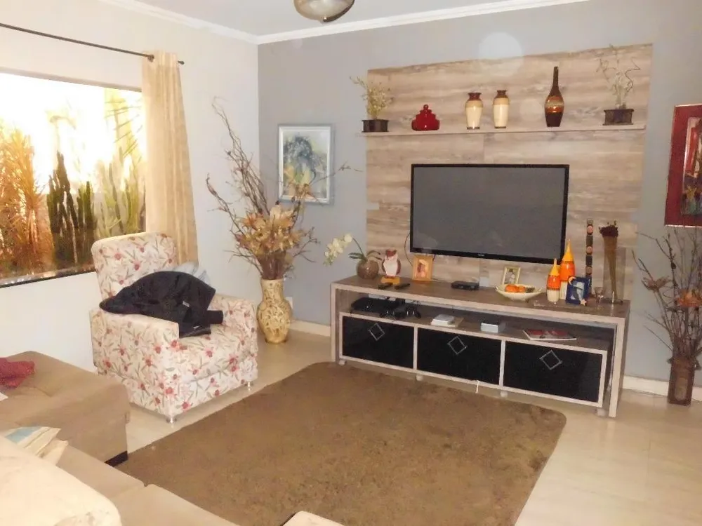 Casa, 3 quartos, 280 m² - Foto 1