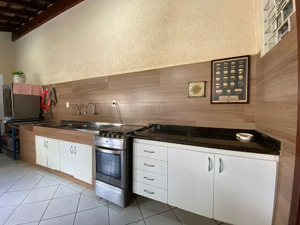 Casa, 3 quartos, 200 m² - Foto 2