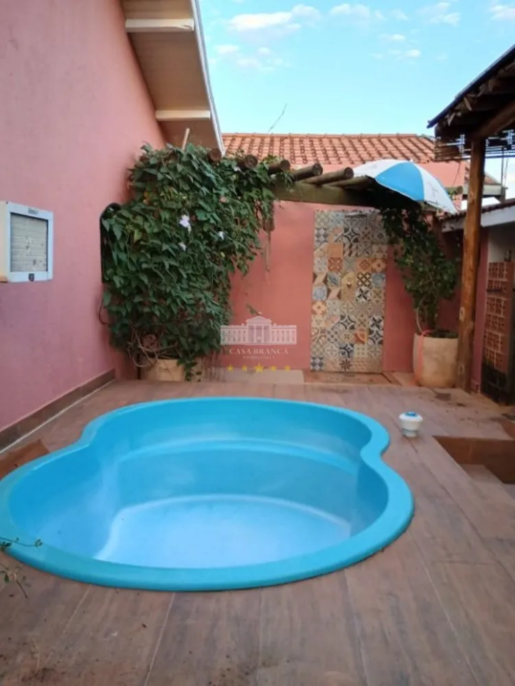 Casa, 3 quartos, 131 m² - Foto 1