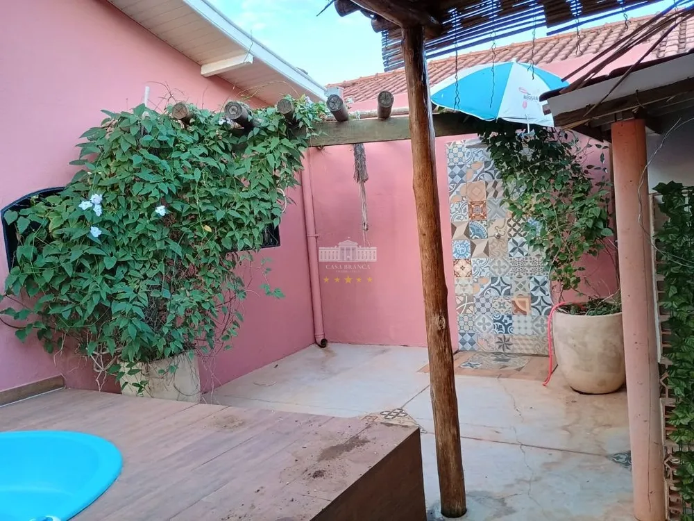 Casa, 3 quartos, 131 m² - Foto 2