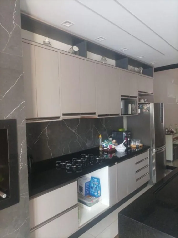 Casa, 3 quartos, 162 m² - Foto 4