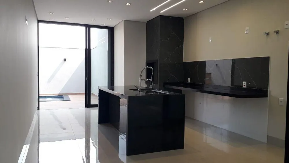 Casa, 3 quartos, 162 m² - Foto 1