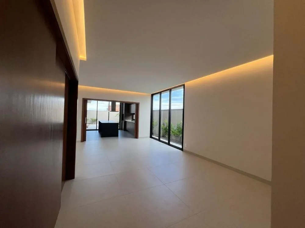 Casa, 3 quartos, 230 m² - Foto 3