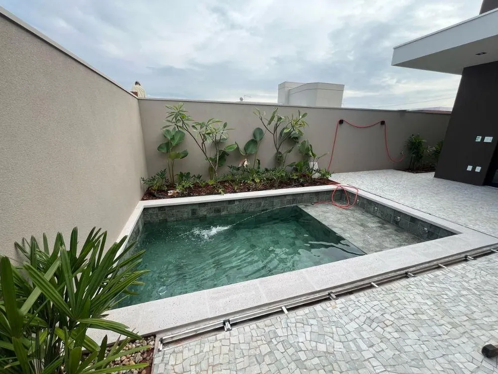 Casa, 3 quartos, 230 m² - Foto 1