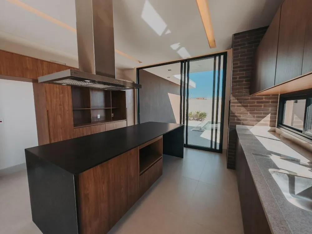 Casa, 3 quartos, 230 m² - Foto 2