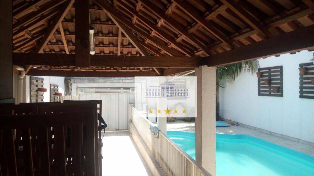 Casa, 2 quartos, 190 m² - Foto 1