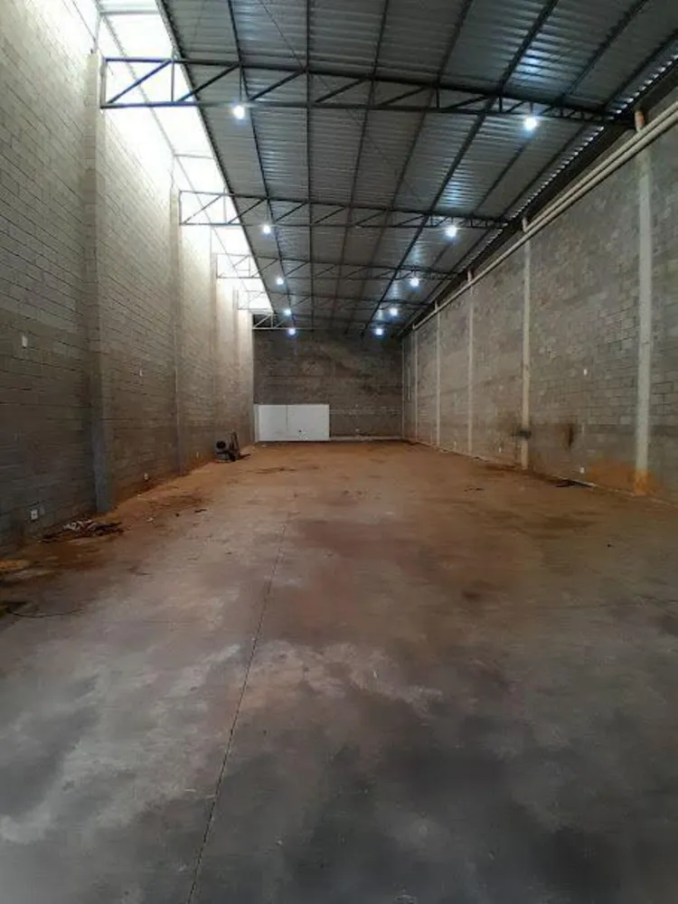 Depósito-Galpão, 330 m² - Foto 2
