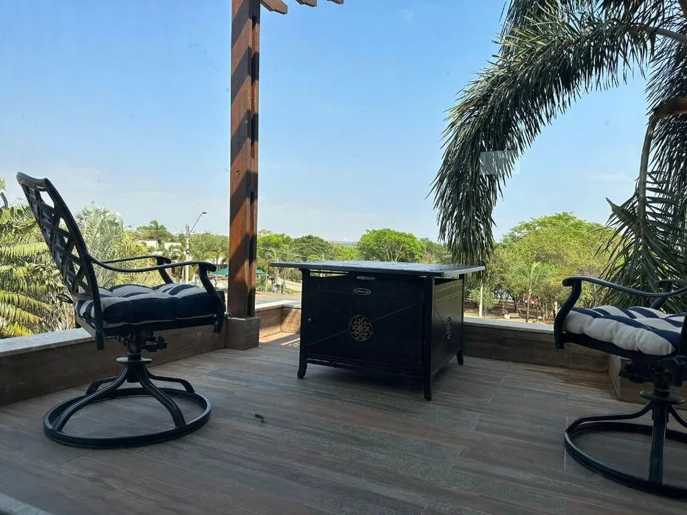 Casa, 3 quartos, 303 m² - Foto 1