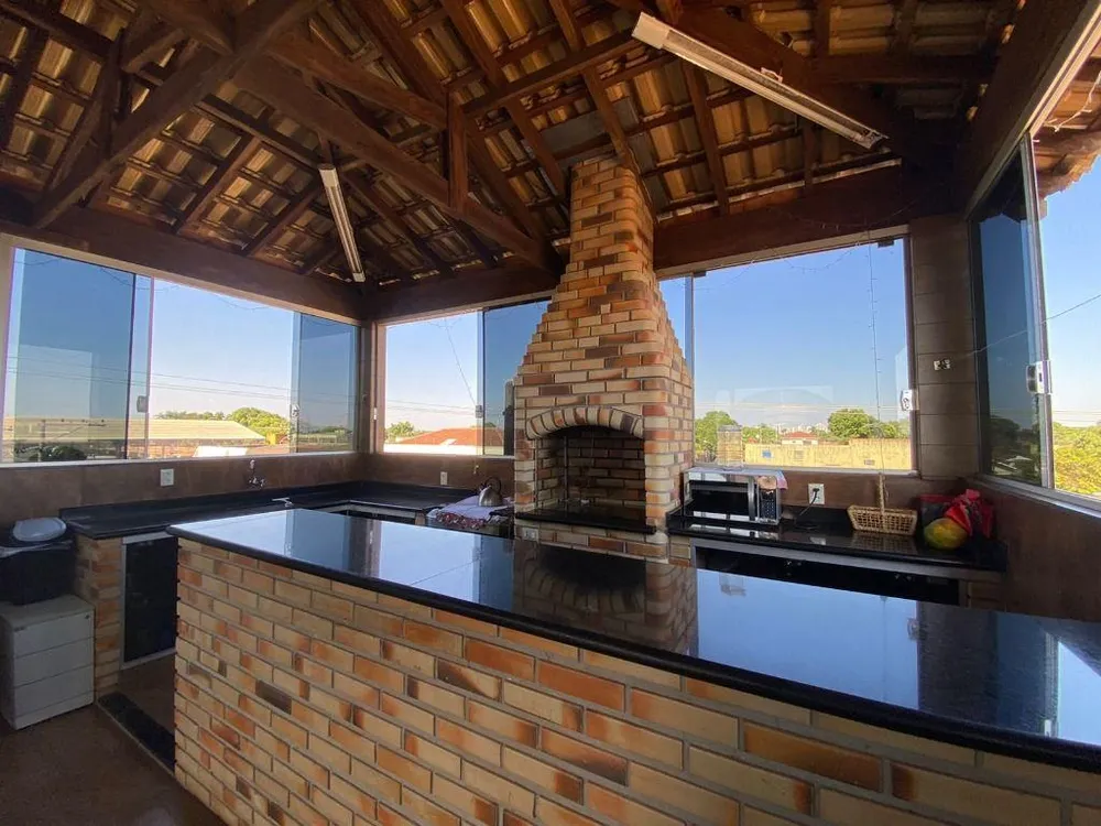 Sobrado, 3 quartos, 288 m² - Foto 1