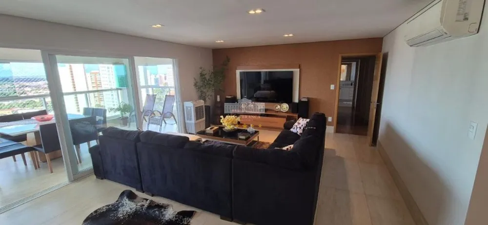 Apartamento, 3 quartos, 182 m² - Foto 2