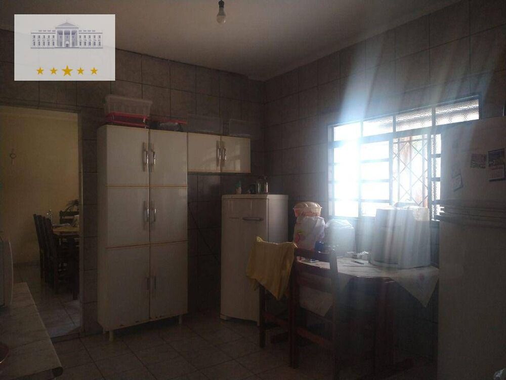 Casa à venda com 3 quartos, 142m² - Foto 7
