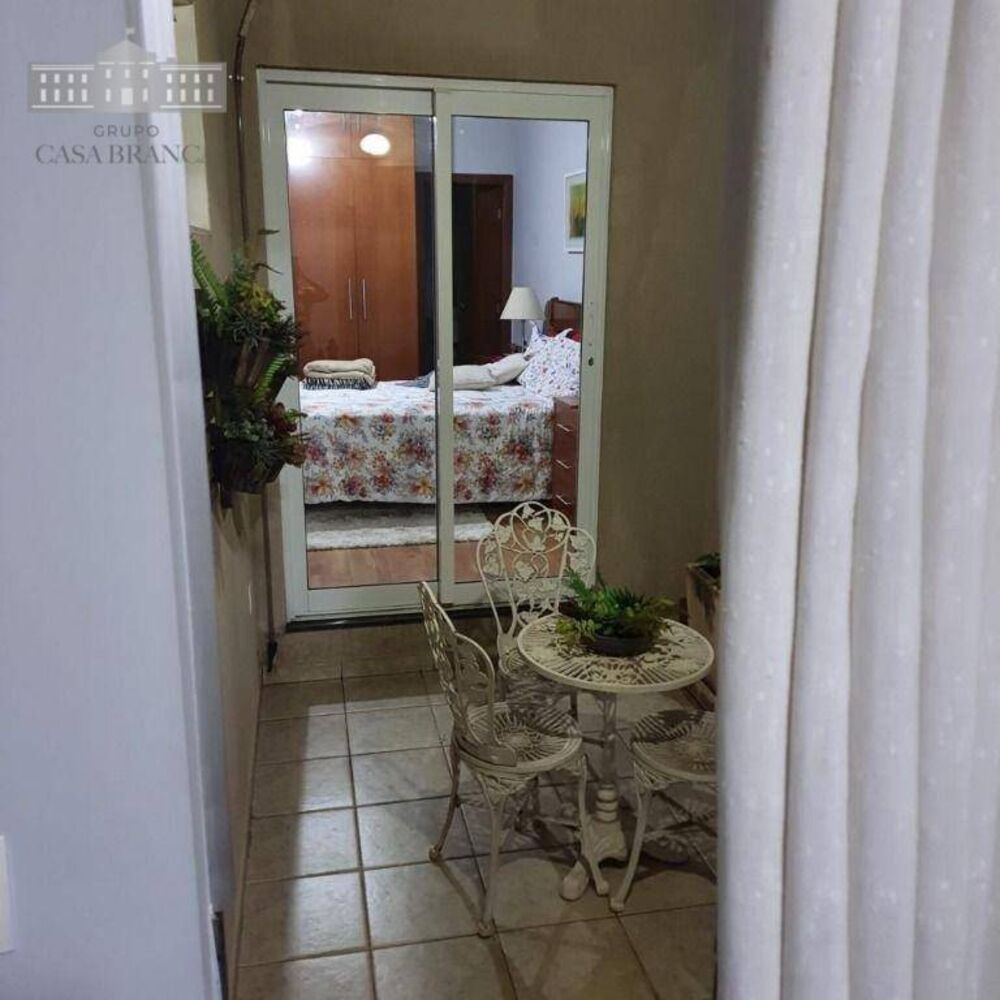 Casa, 3 quartos, 209 m² - Foto 4