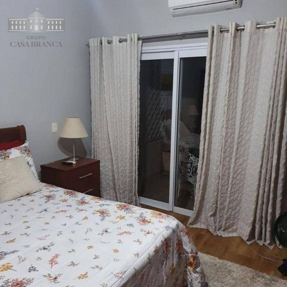 Casa, 3 quartos, 209 m² - Foto 2