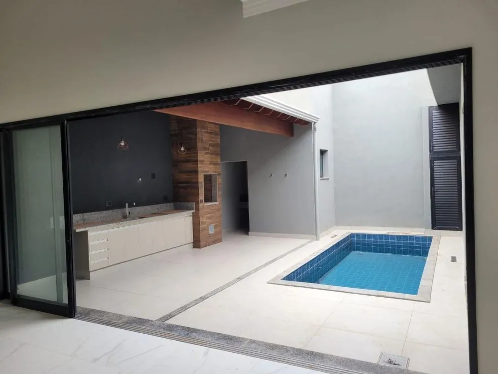 Casa, 3 quartos, 289 m² - Foto 1