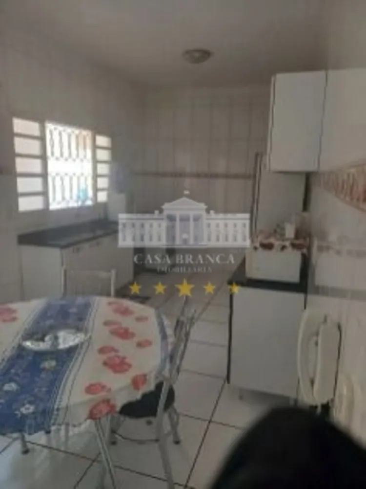 Casa, 3 quartos, 298 m² - Foto 3
