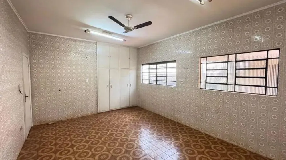 Casa, 3 quartos, 268 m² - Foto 1