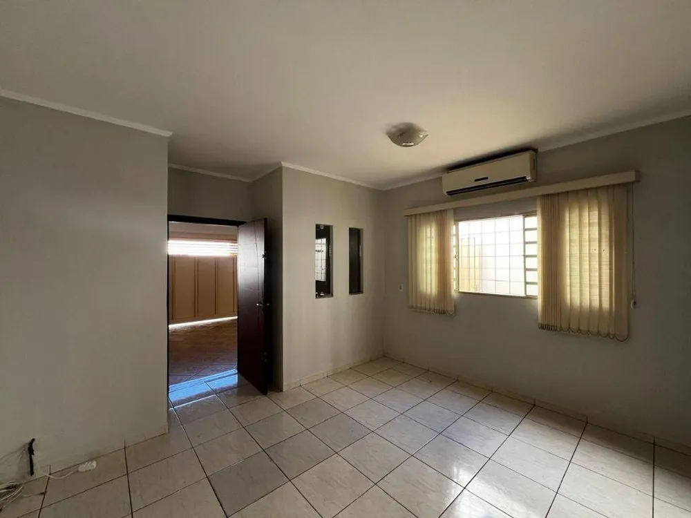 Casa, 3 quartos, 127 m² - Foto 2