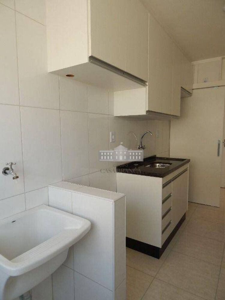 Apartamento para alugar com 2 quartos, 54m² - Foto 2
