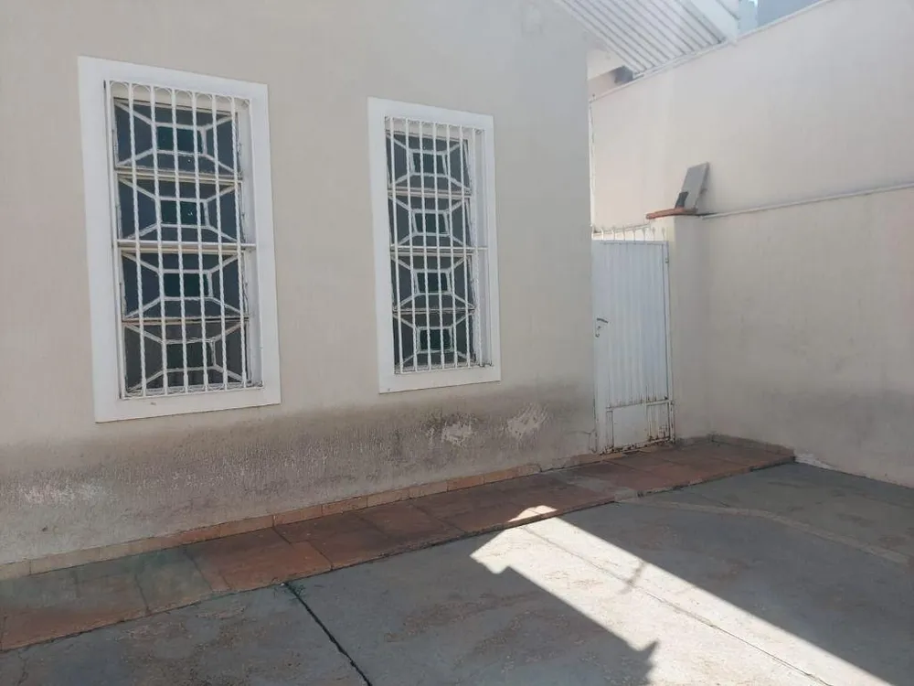 Casa, 3 quartos, 237 m² - Foto 1