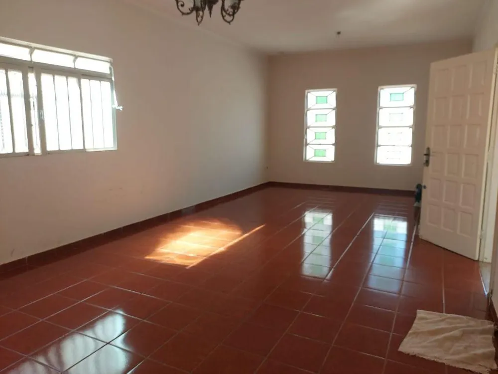 Casa, 3 quartos, 237 m² - Foto 3