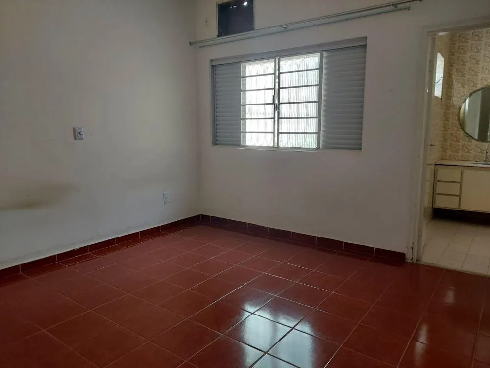 Casa, 3 quartos, 237 m² - Foto 2
