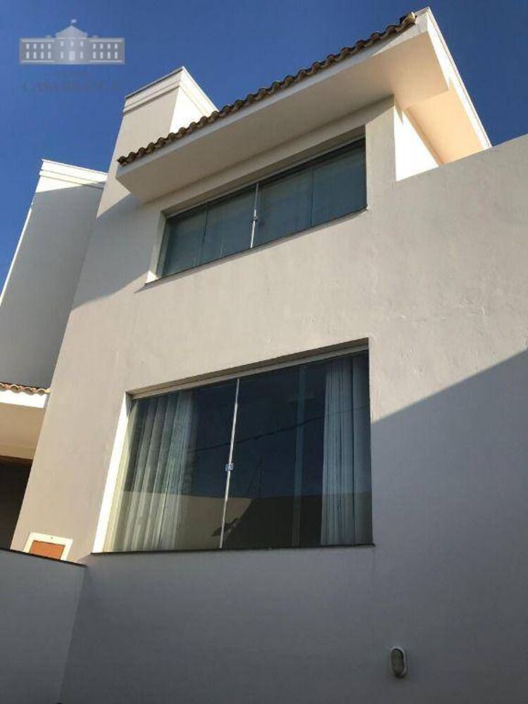 Casa, 3 quartos, 366 m² - Foto 1
