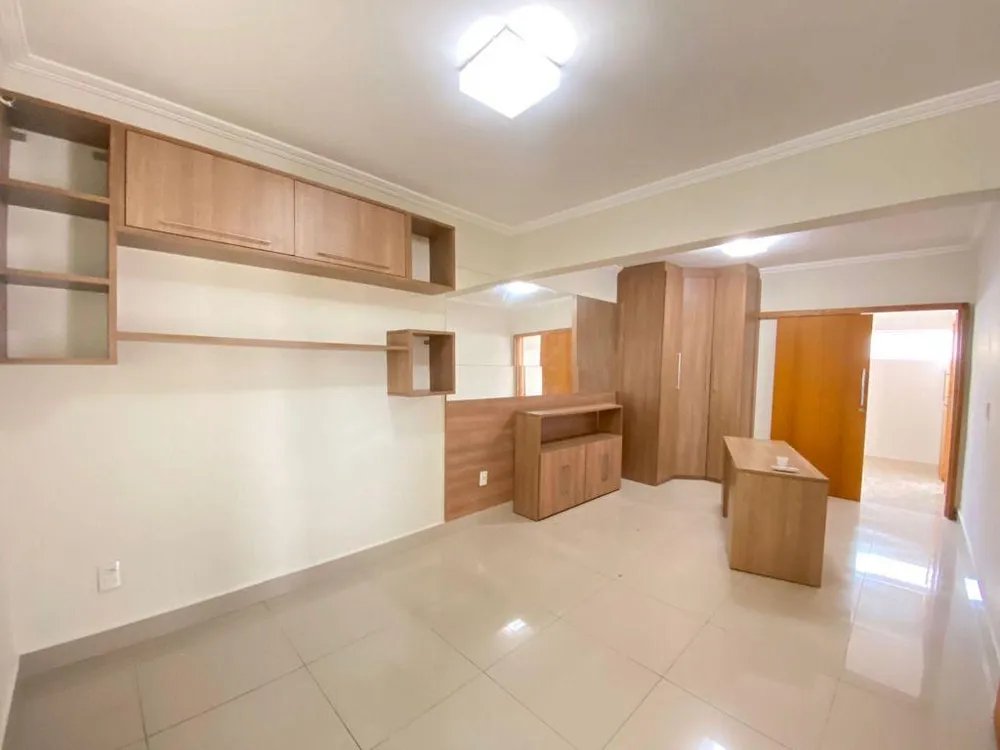 Sobrado, 3 quartos, 254 m² - Foto 2
