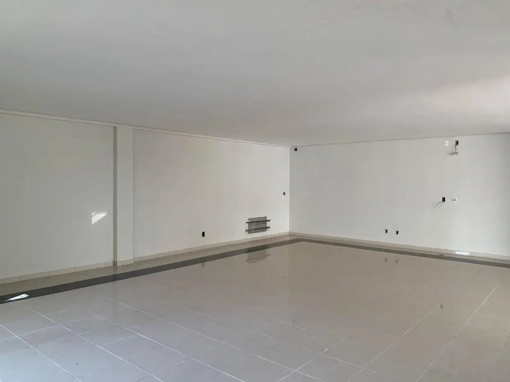Loja-Salão, 1075 m² - Foto 2