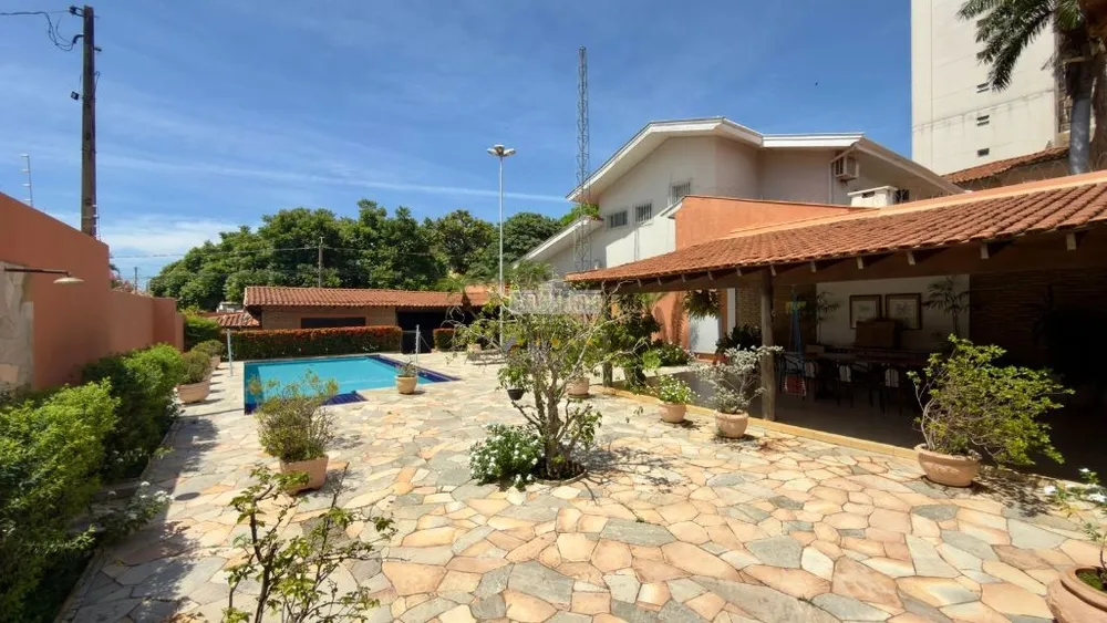 Casa, 4 quartos, 915 m² - Foto 1