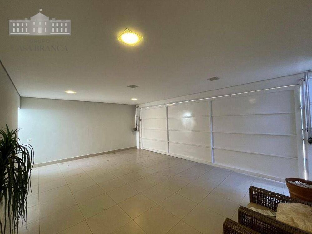 Sobrado à venda com 3 quartos, 212m² - Foto 2