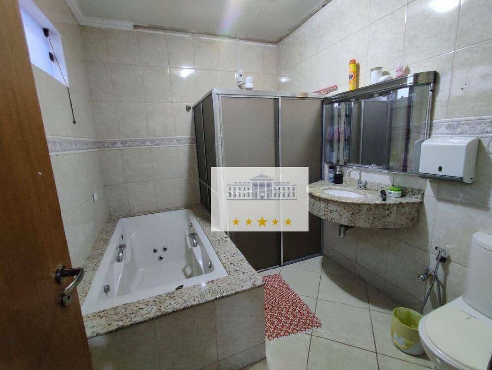 Casa, 3 quartos, 352 m² - Foto 1