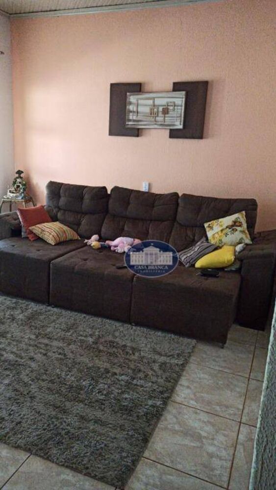 Casa à venda com 3 quartos, 112m² - Foto 2