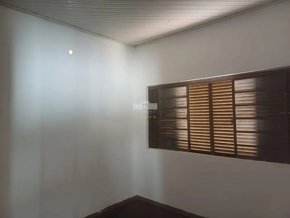 Casa, 2 quartos, 220 m² - Foto 2
