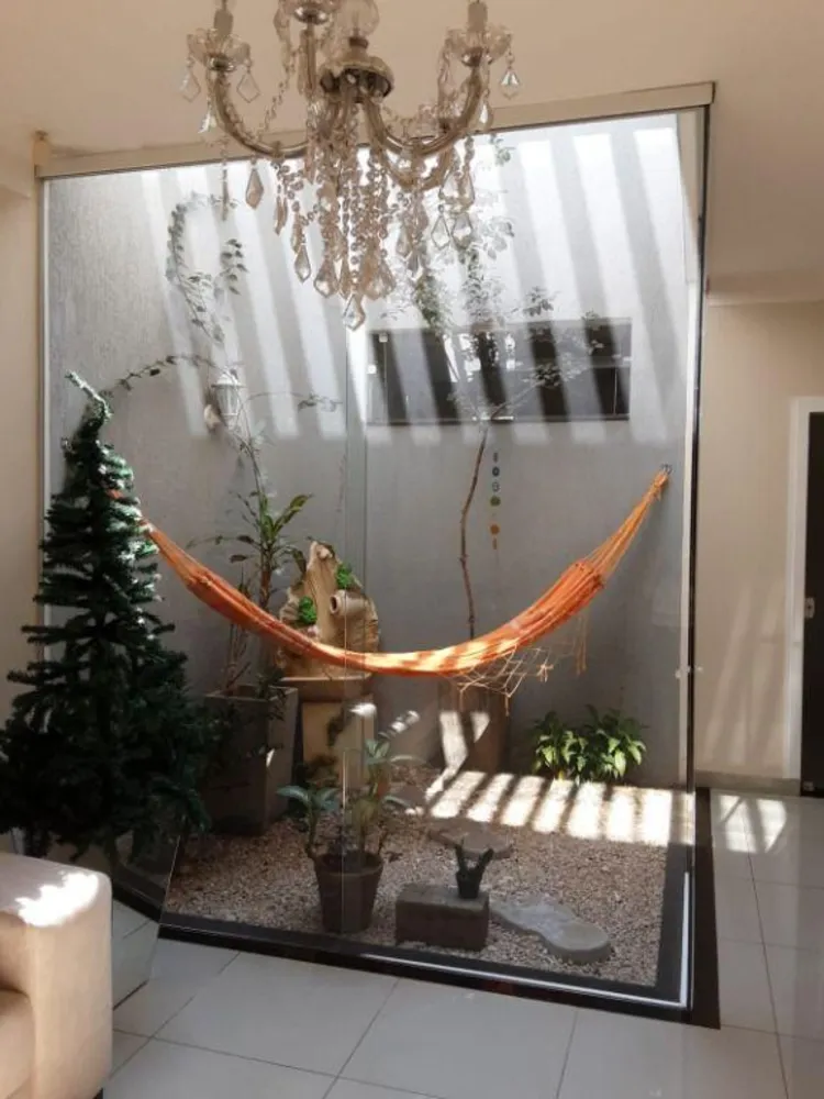 Casa, 3 quartos, 206 m² - Foto 2