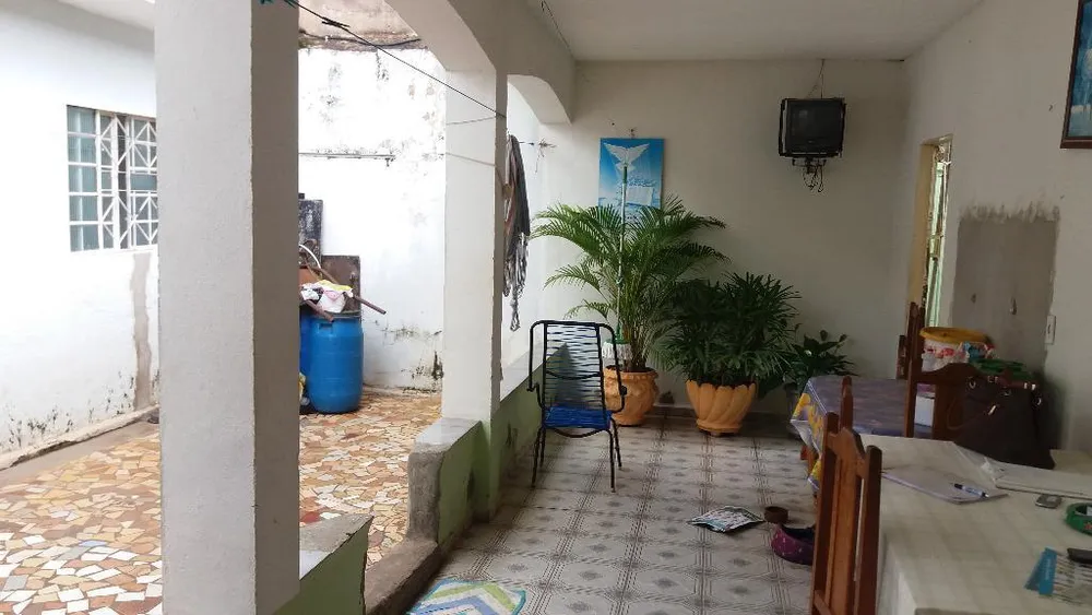 Casa, 4 quartos, 222 m² - Foto 2